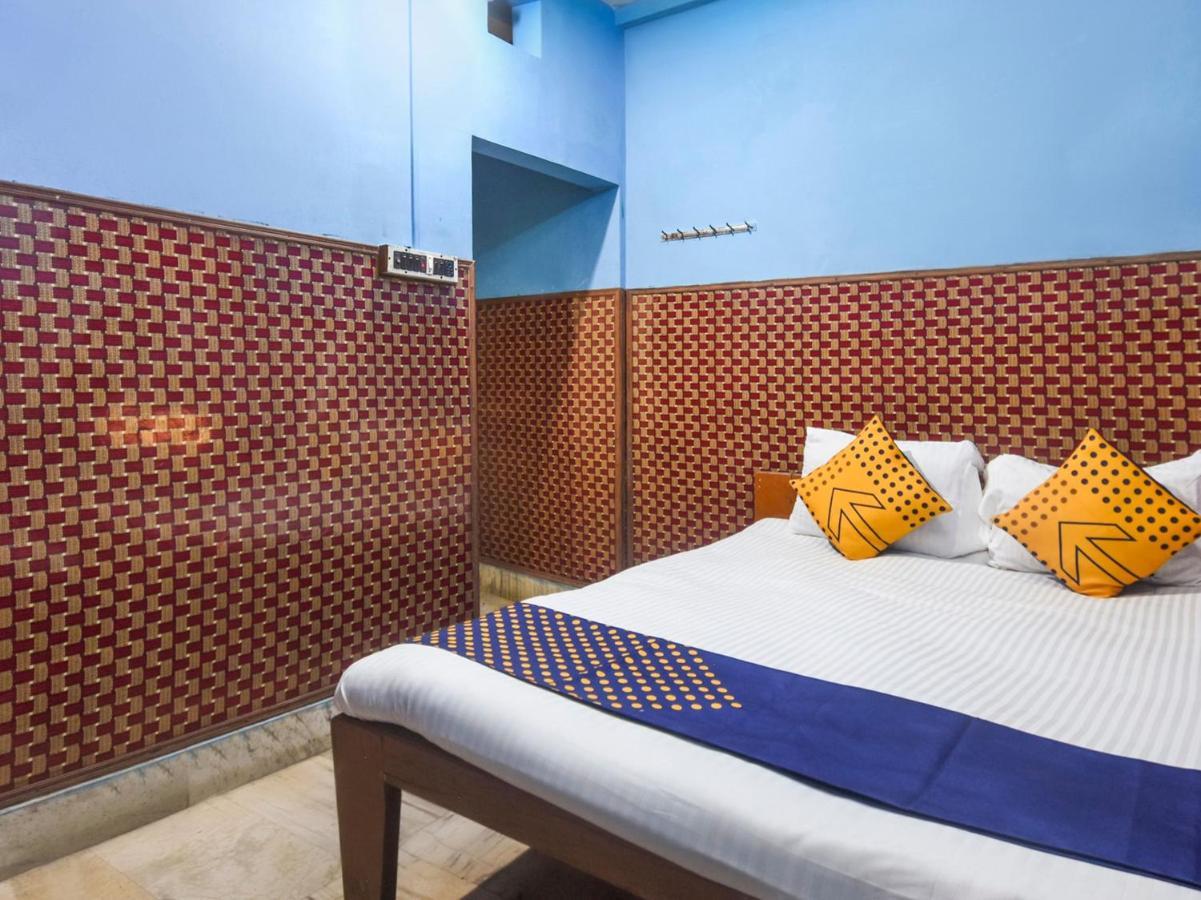 Oyo Flagship 74392 Hotel Mahesh Residency Hyderabad Esterno foto