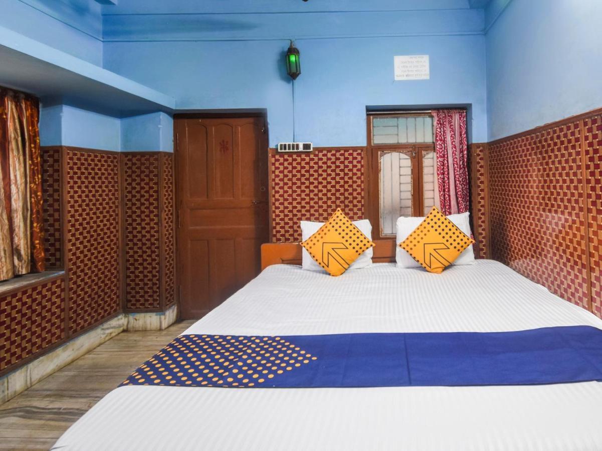 Oyo Flagship 74392 Hotel Mahesh Residency Hyderabad Esterno foto