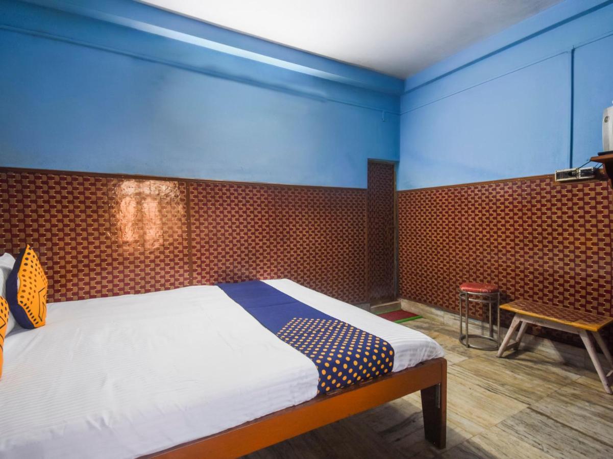 Oyo Flagship 74392 Hotel Mahesh Residency Hyderabad Esterno foto