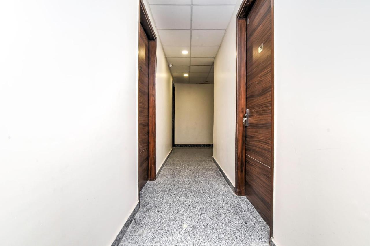 Oyo Flagship 74392 Hotel Mahesh Residency Hyderabad Esterno foto
