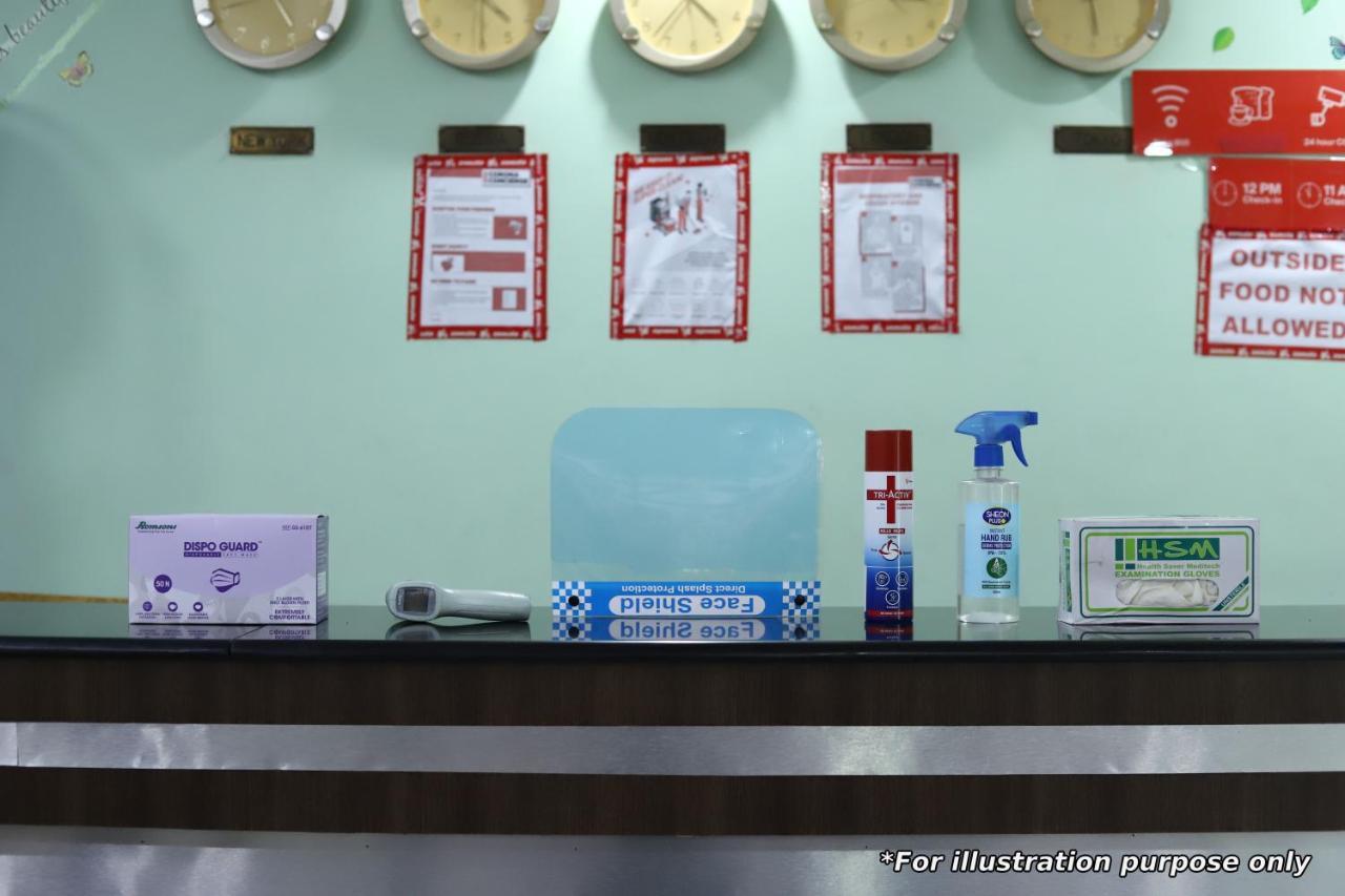 Oyo Flagship 74392 Hotel Mahesh Residency Hyderabad Esterno foto